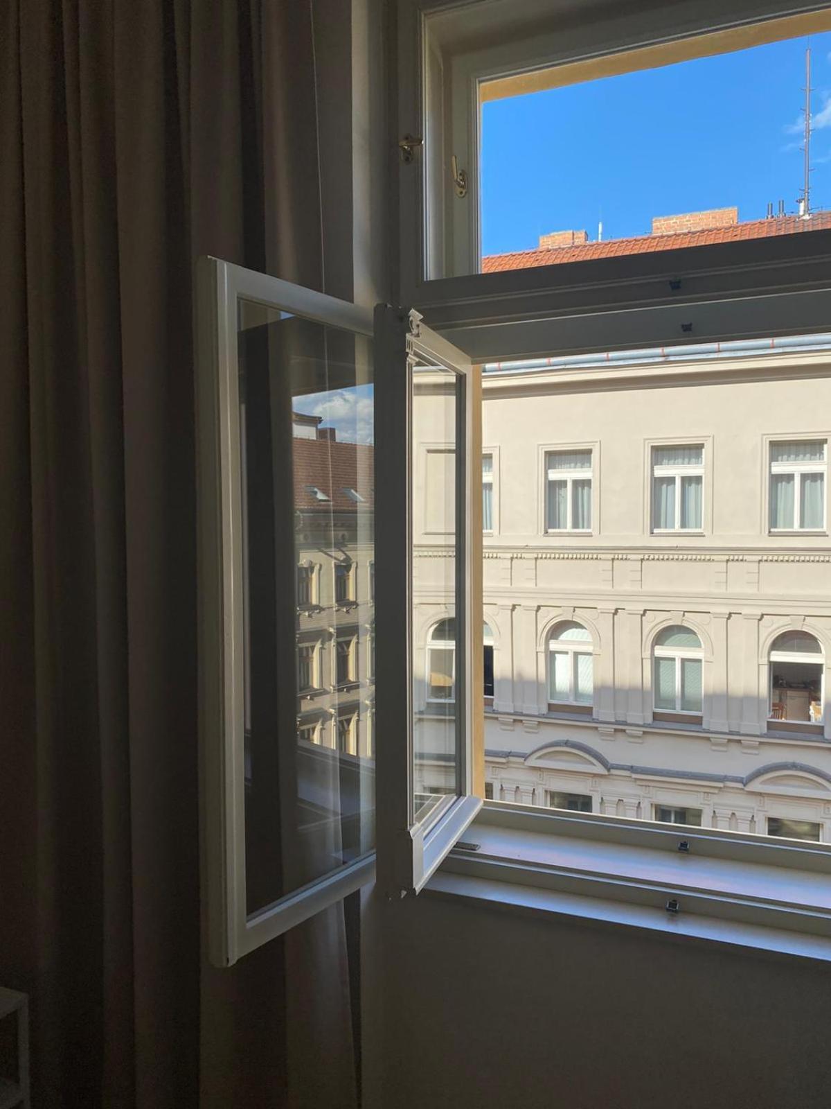Modern Letna * Praha